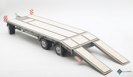 FM 3-Achs-Tiefladeanhänger mit flachem Plateau 1:14